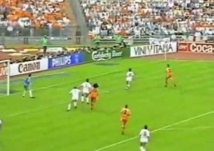 Marco van Basten: An Extraordinary Career in 10 Goals